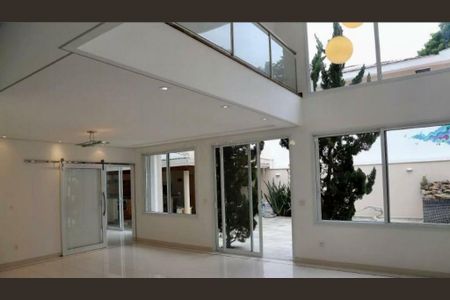 Casa à venda com 350m², 4 quartos e 4 vagas