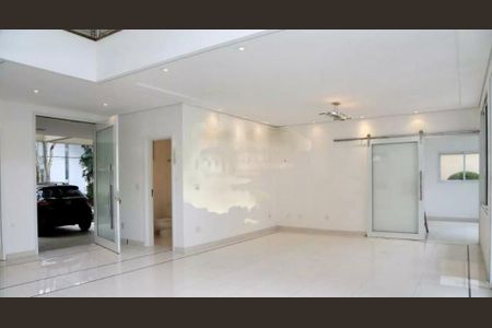 Casa à venda com 350m², 4 quartos e 4 vagas