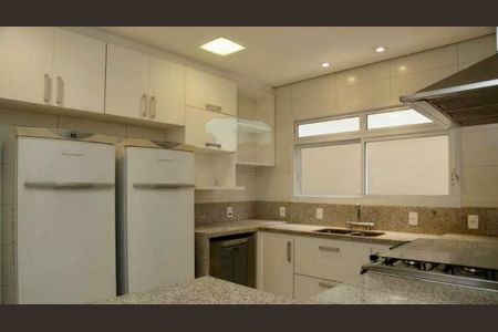 Casa à venda com 350m², 4 quartos e 4 vagas