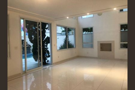 Casa à venda com 350m², 4 quartos e 4 vagas