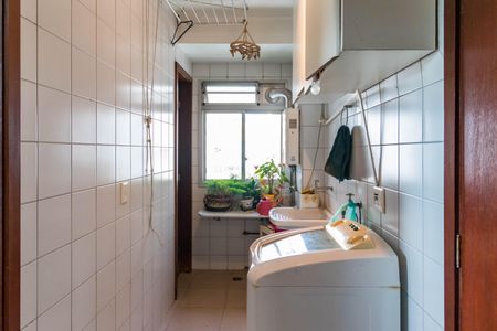 Apartamento à venda com 97m², 3 quartos e 2 vagas Apartamento à venda com 97m², 3 quartos e 2 vagasÁrea de Serviço