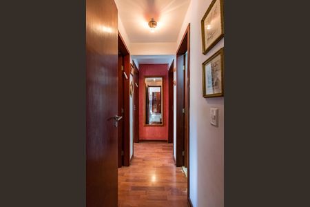 Apartamento à venda com 97m², 3 quartos e 2 vagas Apartamento à venda com 97m², 3 quartos e 2 vagasCorredor