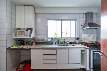 Apartamento à venda com 97m², 3 quartos e 2 vagas Apartamento à venda com 97m², 3 quartos e 2 vagasCozinha