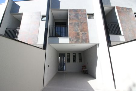 Casa à venda com 115m², 3 quartos e 2 vagasGaragem