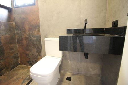 Casa à venda com 115m², 3 quartos e 2 vagasBanheiro da Suíte 1