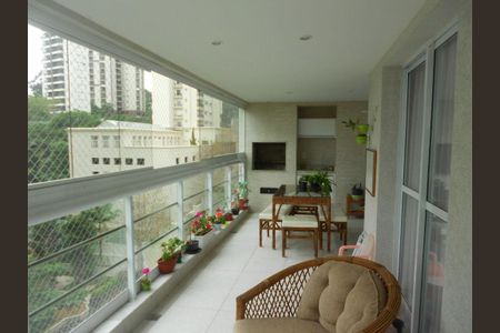 Apartamento à venda com 201m², 4 quartos e 3 vagas