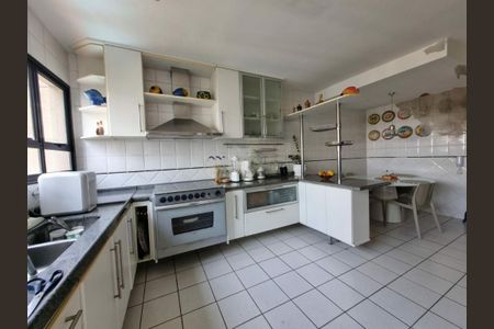 Apartamento à venda com 163m², 4 quartos e 3 vagas