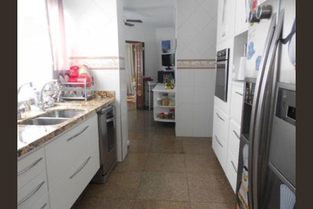 Apartamento à venda com 200m², 4 quartos e 3 vagas