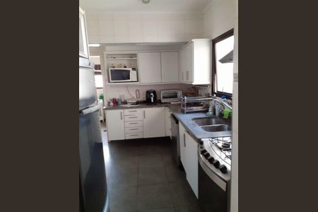 Apartamento à venda com 217m², 4 quartos e 3 vagas