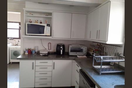 Apartamento à venda com 217m², 4 quartos e 3 vagas