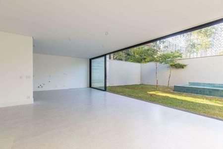 Casa à venda com 867m², 4 quartos e 5 vagas