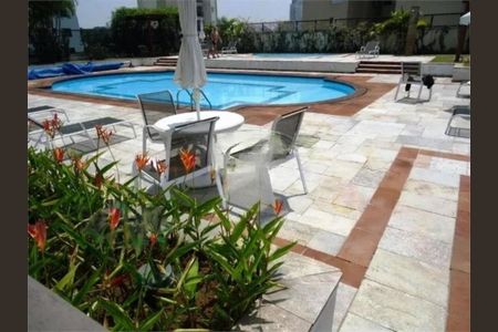 Apartamento à venda com 240m², 3 quartos e 3 vagas