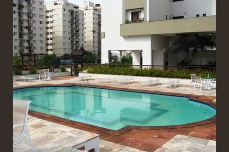 Apartamento à venda com 240m², 3 quartos e 3 vagas