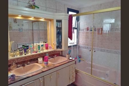 Apartamento à venda com 212m², 4 quartos e 3 vagas