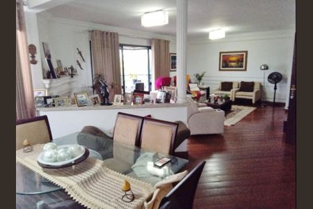 Apartamento à venda com 212m², 4 quartos e 3 vagas