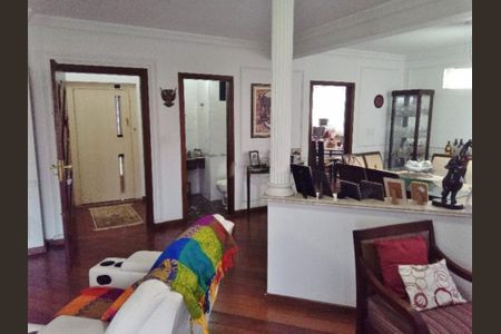 Apartamento à venda com 212m², 4 quartos e 3 vagas