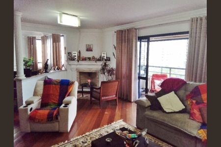 Apartamento à venda com 212m², 4 quartos e 3 vagas