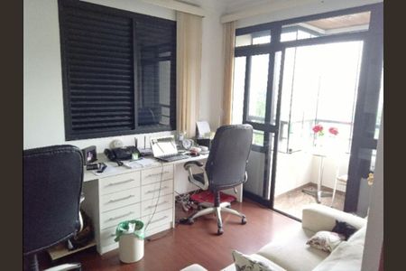 Apartamento à venda com 212m², 4 quartos e 3 vagas