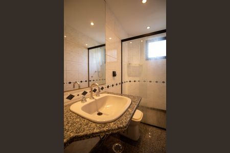 Apartamento para alugar com 165m², 2 quartos e 4 vagasBanheiro da Suíte 1