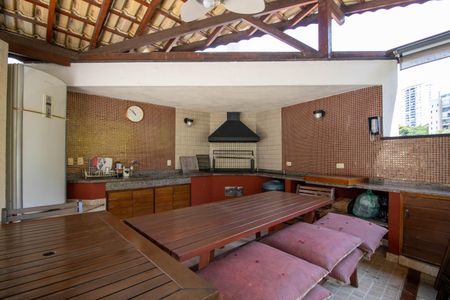 Apartamento para alugar com 165m², 2 quartos e 4 vagasÁrea comum - Churrasqueira