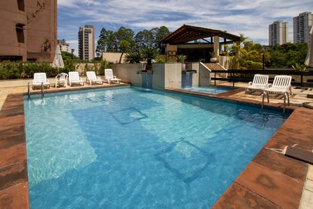 Apartamento para alugar com 165m², 2 quartos e 4 vagasÁrea comum - Piscina