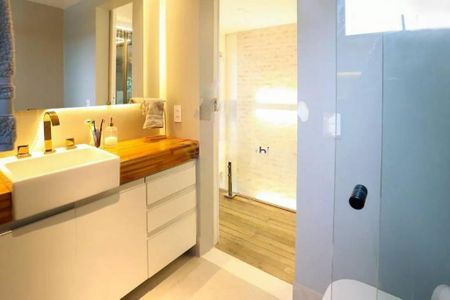 Apartamento à venda com 77m², 1 quarto e 2 vagas