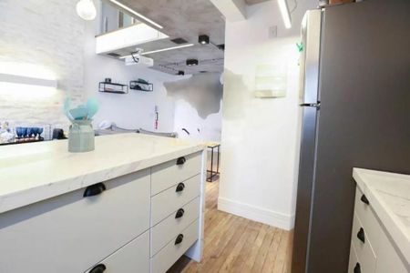 Apartamento à venda com 77m², 1 quarto e 2 vagas