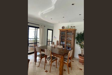 Apartamento à venda com 178m², 4 quartos e 3 vagas