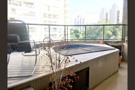 Apartamento à venda com 251m², 3 quartos e 3 vagas