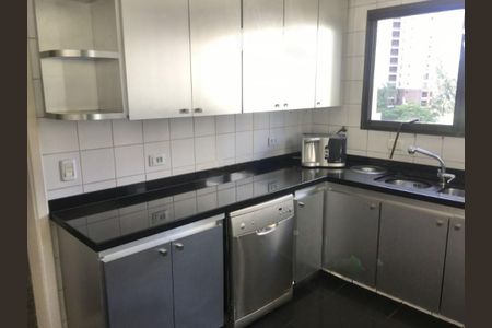 Apartamento à venda com 251m², 3 quartos e 3 vagas