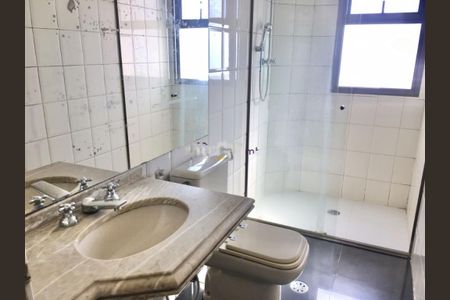 Apartamento à venda com 251m², 3 quartos e 3 vagas