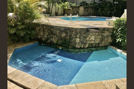 Apartamento à venda com 251m², 3 quartos e 3 vagas