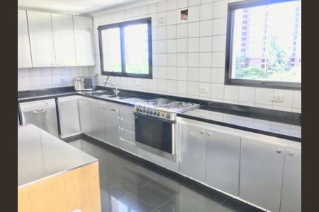 Apartamento à venda com 251m², 3 quartos e 3 vagas