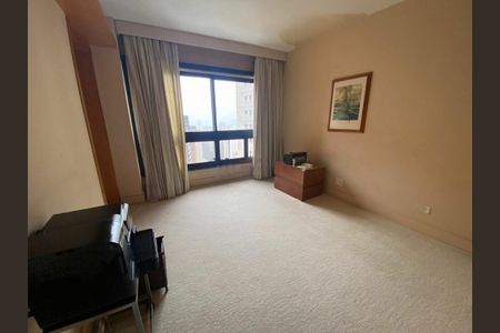 Apartamento para alugar com 250m², 3 quartos e 4 vagas