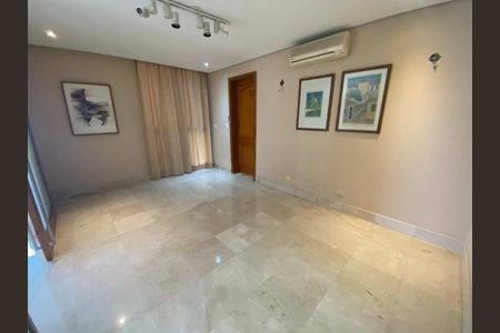 Apartamento para alugar com 250m², 3 quartos e 4 vagas