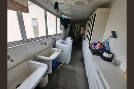 Apartamento à venda com 220m², 4 quartos e 4 vagas