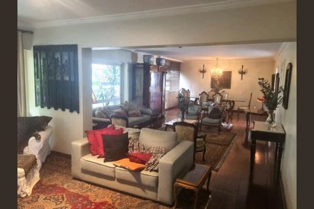 Apartamento à venda com 220m², 4 quartos e 4 vagas