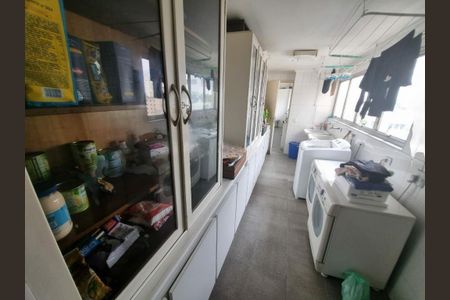 Apartamento à venda com 220m², 4 quartos e 4 vagas