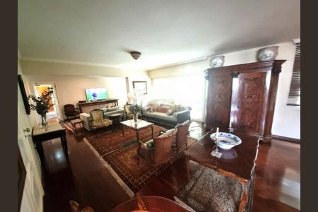 Apartamento à venda com 220m², 4 quartos e 4 vagas