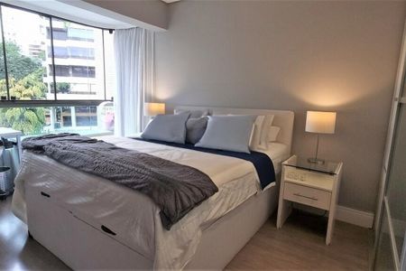 Apartamento para alugar com 296m², 4 quartos e 4 vagas