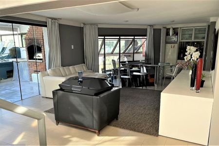 Apartamento para alugar com 296m², 4 quartos e 4 vagas