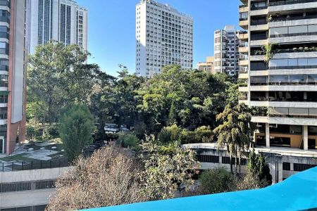 Apartamento para alugar com 296m², 4 quartos e 4 vagas