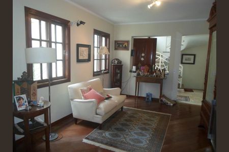 Casa à venda com 300m², 4 quartos e 4 vagas