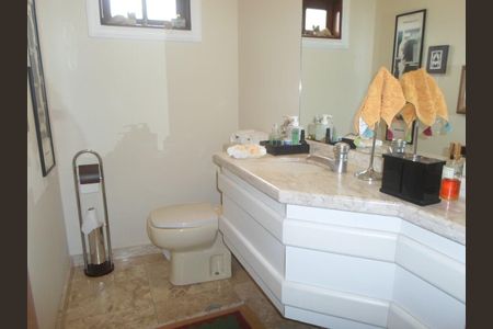 Casa à venda com 300m², 4 quartos e 4 vagas