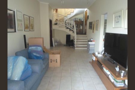 Casa à venda com 300m², 4 quartos e 4 vagas