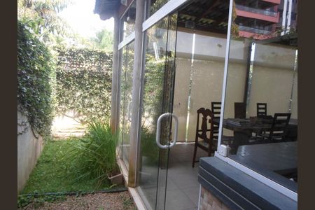 Casa à venda com 300m², 4 quartos e 4 vagas