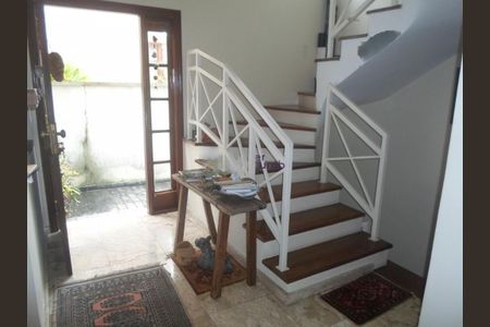Casa à venda com 300m², 4 quartos e 4 vagas