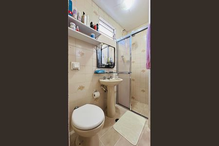 Casa à venda com 175m², 4 quartos e 2 vagas Casa à venda com 175m², 4 quartos e 2 vagasBanheiro da Suíte