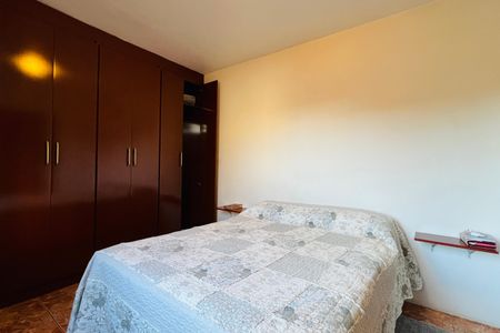 Casa à venda com 175m², 4 quartos e 2 vagas Casa à venda com 175m², 4 quartos e 2 vagasSuíte
