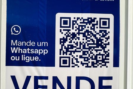 Casa à venda com 175m², 4 quartos e 2 vagas Casa à venda com 175m², 4 quartos e 2 vagasPlaca